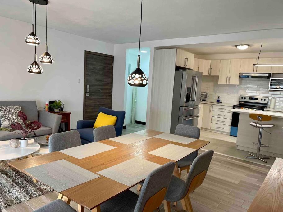 Lovely 2 Bedroom Rental Unit With Free Parking Guatemala-Stad Buitenkant foto