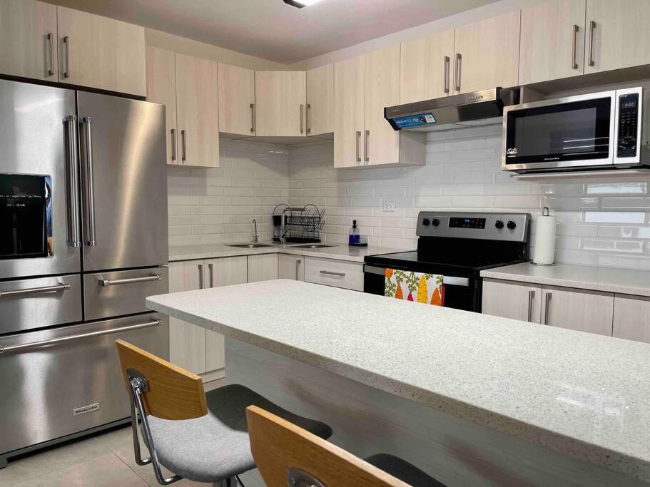 Lovely 2 Bedroom Rental Unit With Free Parking Guatemala-Stad Buitenkant foto