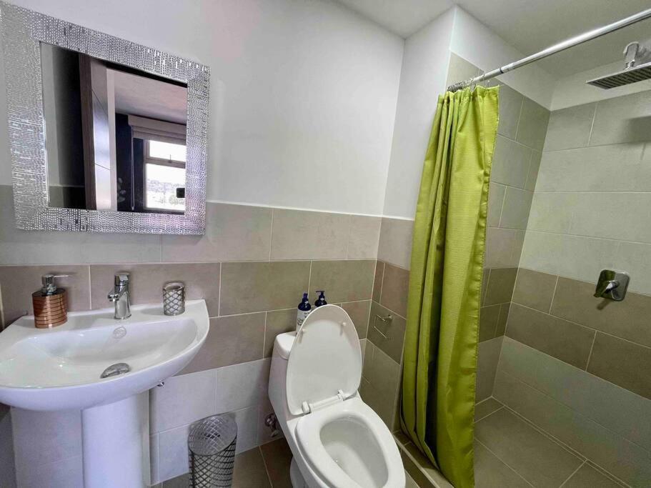 Lovely 2 Bedroom Rental Unit With Free Parking Guatemala-Stad Buitenkant foto