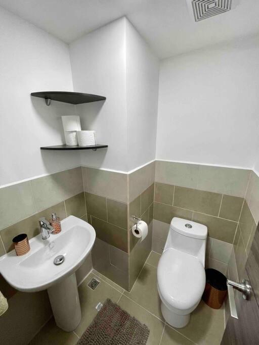 Lovely 2 Bedroom Rental Unit With Free Parking Guatemala-Stad Buitenkant foto