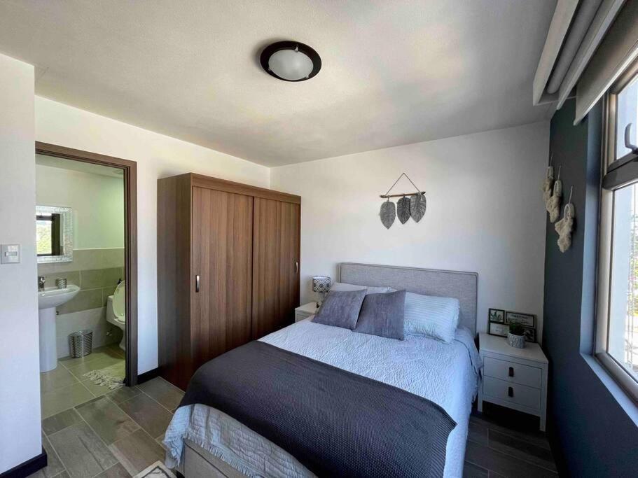 Lovely 2 Bedroom Rental Unit With Free Parking Guatemala-Stad Buitenkant foto
